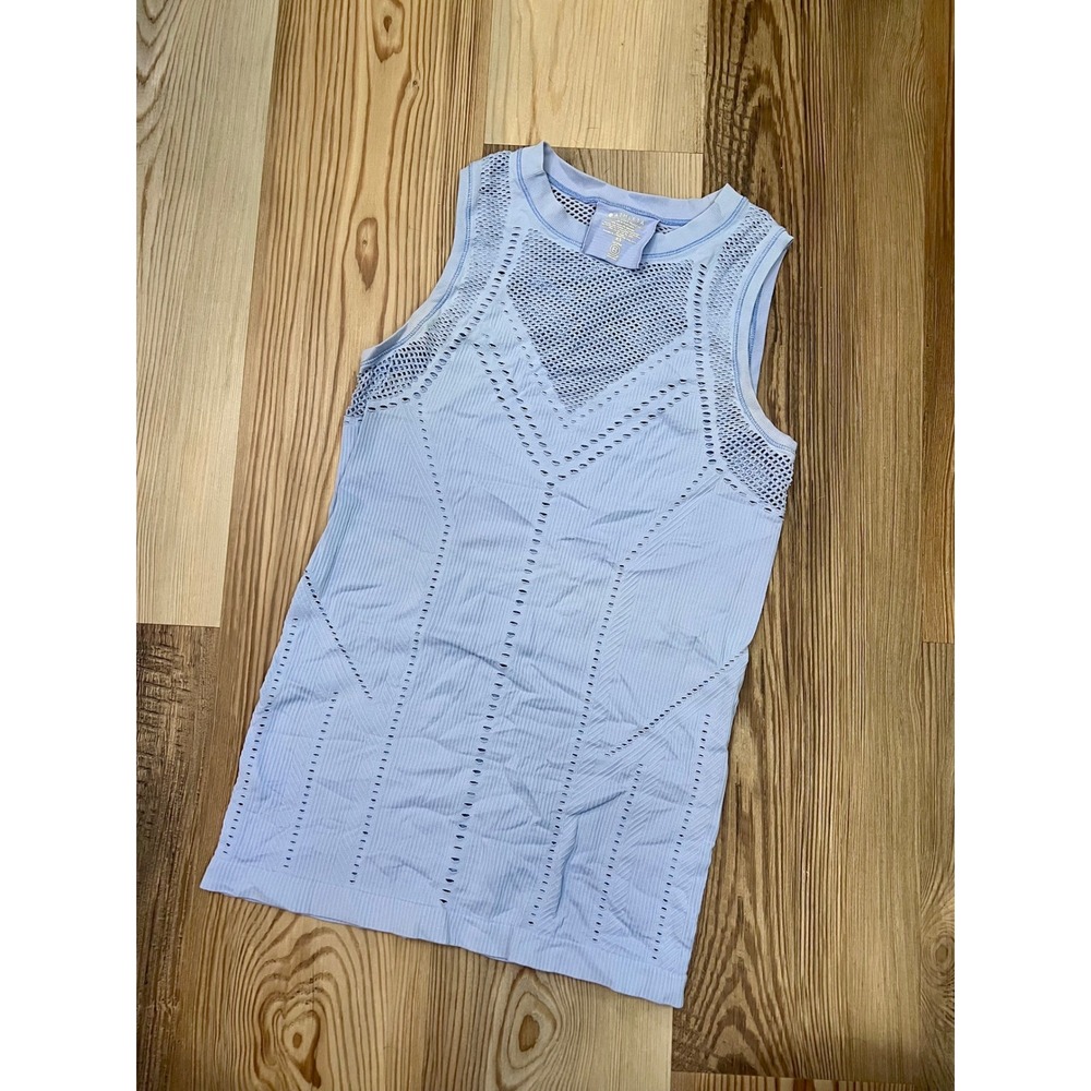 Athleta In Motion Oxygen Tank Top Light Blue Periwinkle Mesh Seamless Workout XS